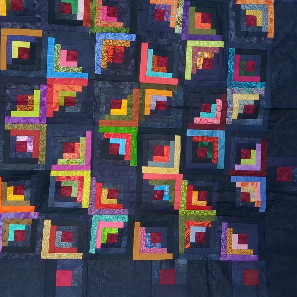 Log cabin pieced quilt top - Picture 6 of 16